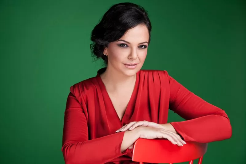 Nominalizată la Premiile Grammy, mezzosoprana Roxana Constantinescu invitată la Sala Radio -1